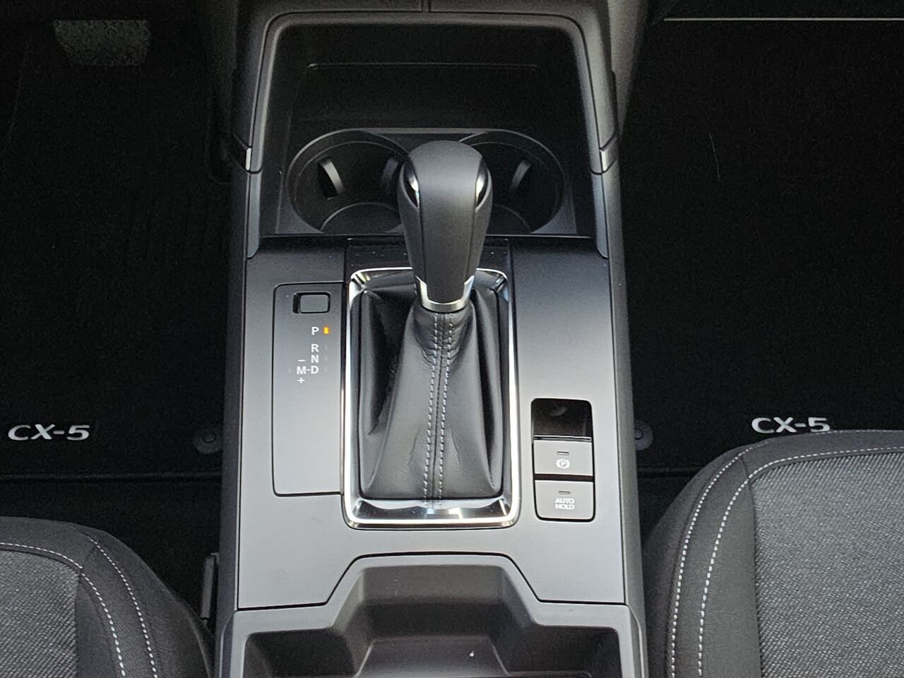 2026 Mazda CX-5 GX TI, Bluetooth, Cruise control, Commande audio au volant Jet Black Mica Val-David - photo #21