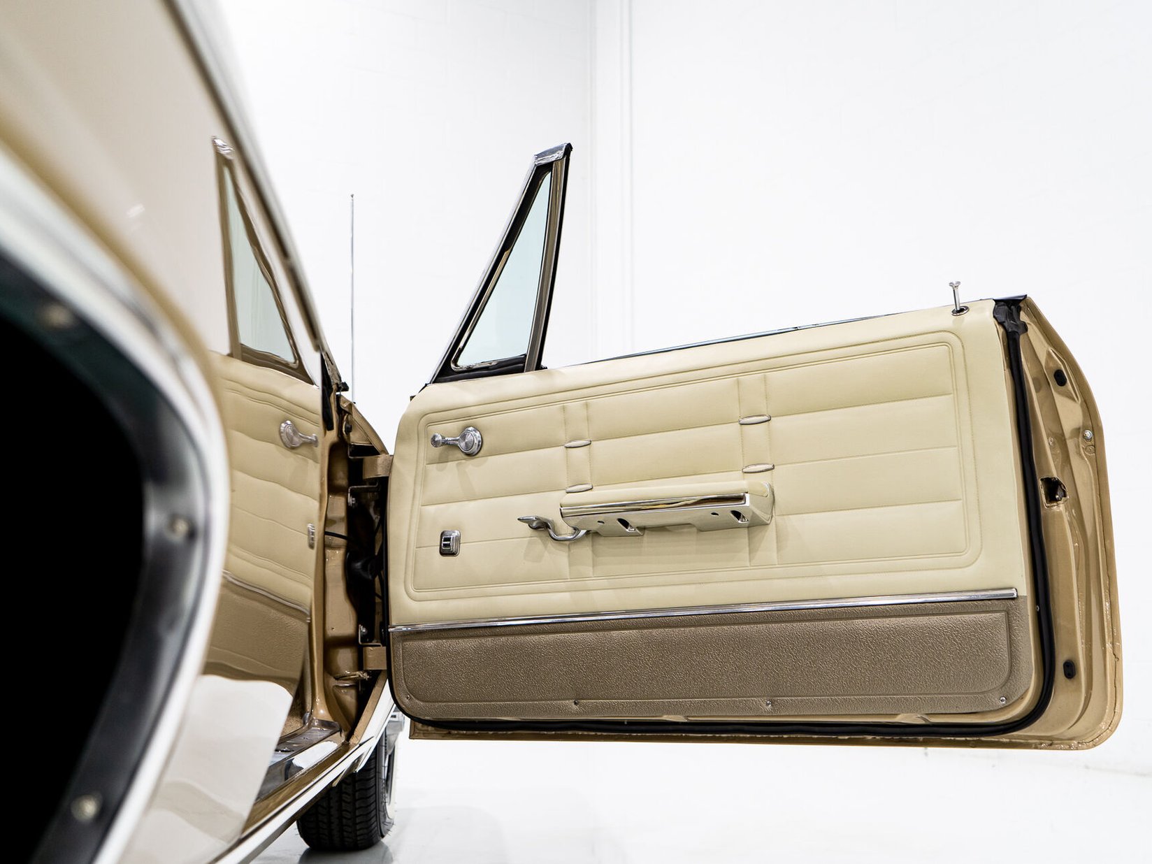 Chevrolet Impala 427 Convertible fully loaded with A/C **PRIX EN USD** 1966 Montréal - photo #62