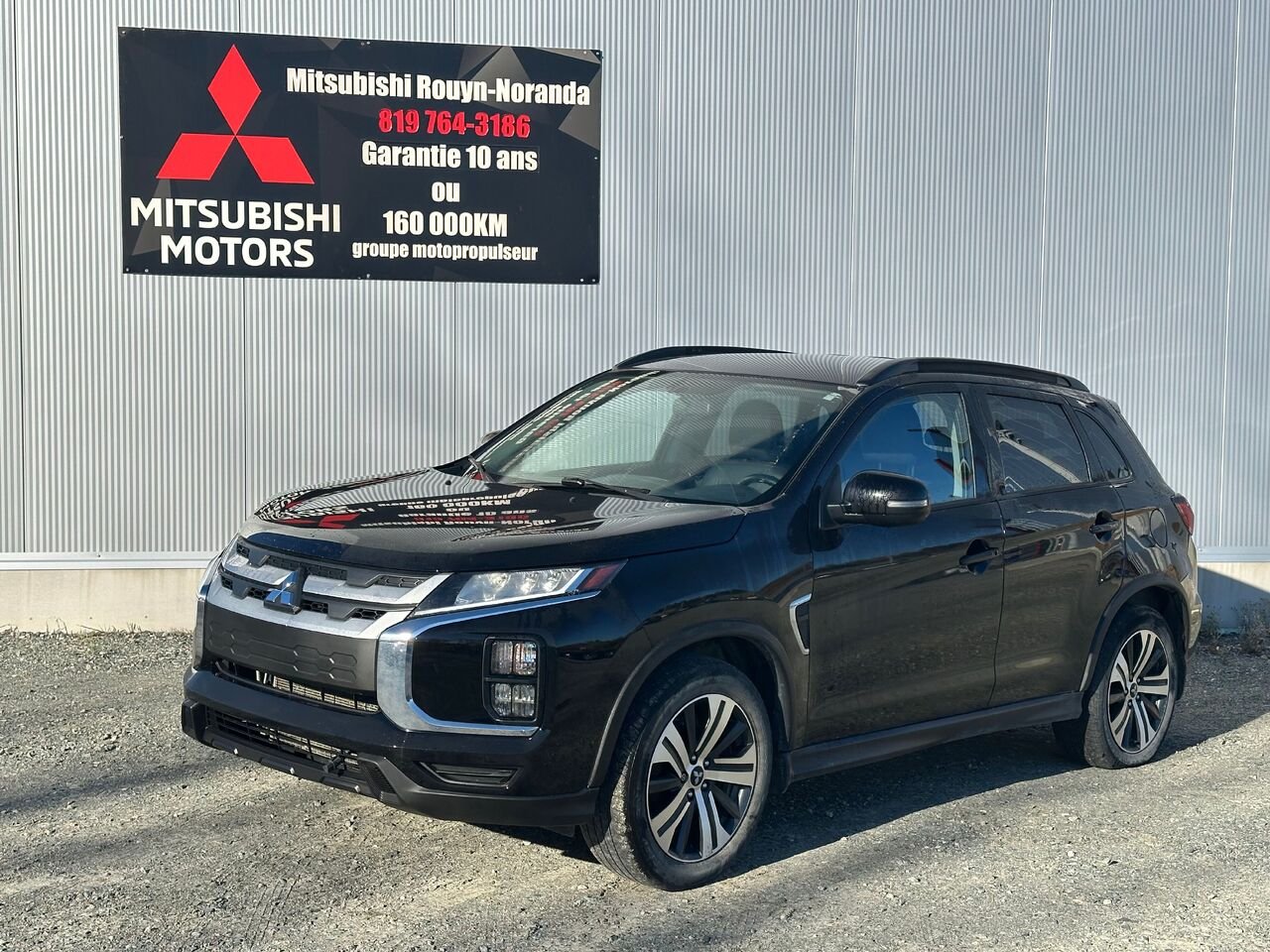 2023 Mitsubishi RVR Black Rouyn-Noranda - photo #0