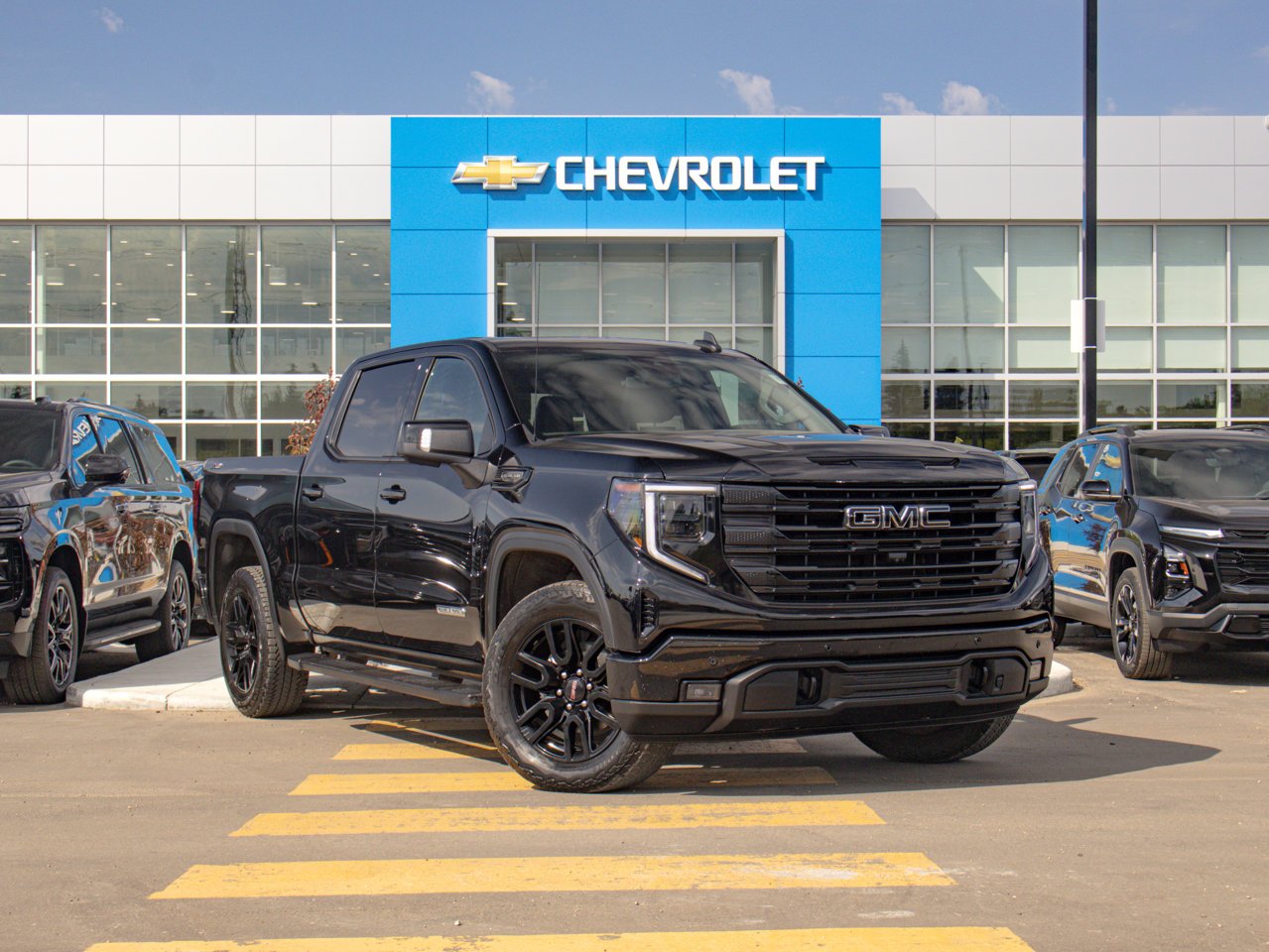 2024 GMC Sierra 1500 4WD Crew Cab 147 Elevation Black Sherwood Park - photo #1