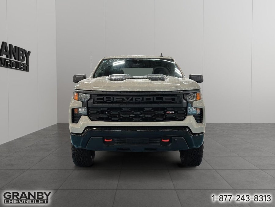 2026 CHEVROLET Silverado 1500 K1500 SILVERADO CREW CAB CUSTOM TRAIL BOSS STD/BOX (2CX) WHITE SANDS