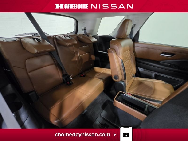 Nissan Pathfinder 2024 Blanc Laval - photo #31