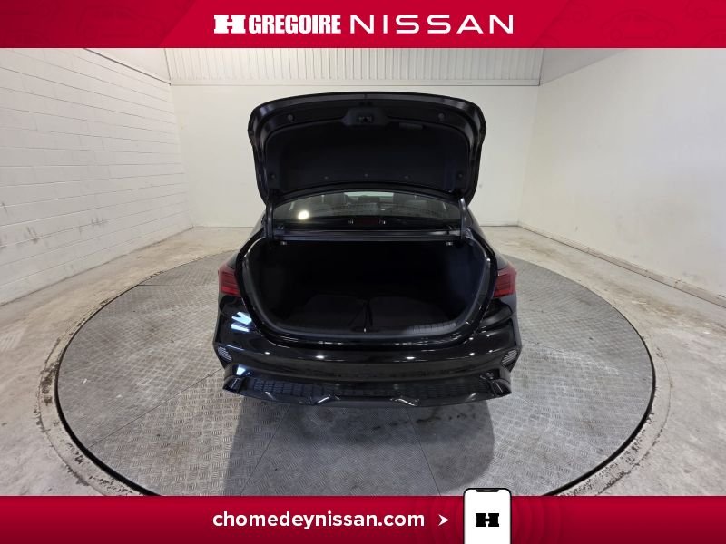 Kia Forte CP7325 | GT-Line Cuir * Toit * Mag * Carplay * 2024 Noir Laval - photo #29