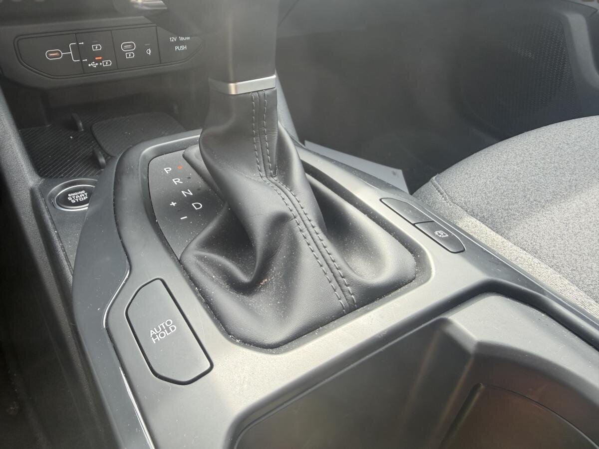 2025 Kia K4 White  - photo #15