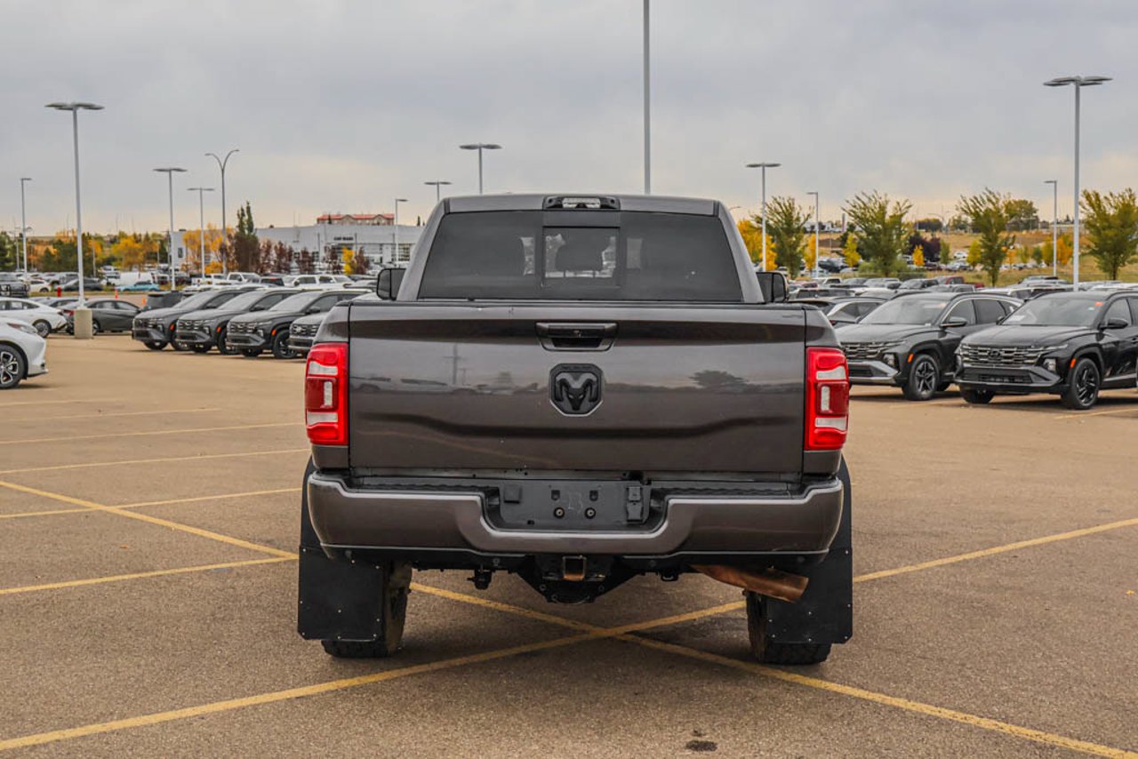 2022 Ram 3500 Limited 4x4 Mega Cab 6'4 Box Grey Sherwood Park - photo #6
