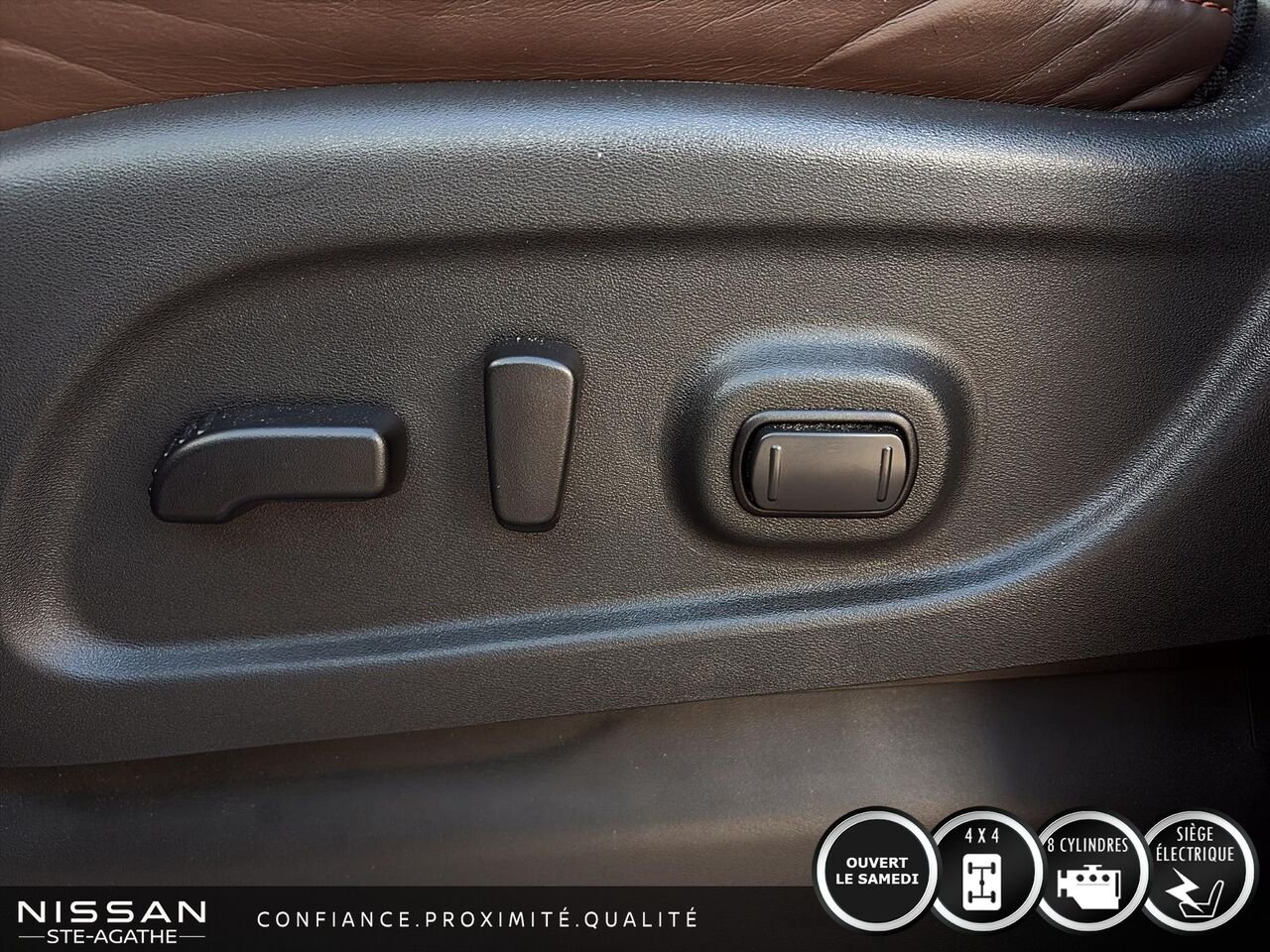 2018 Nissan Titan Platine cabine double 4x4 | BAS KILOMÉTRAGE | CAPACITÉ DE REMORQUAGE 8 500 LB Blue Saint-Jérôme - photo #17