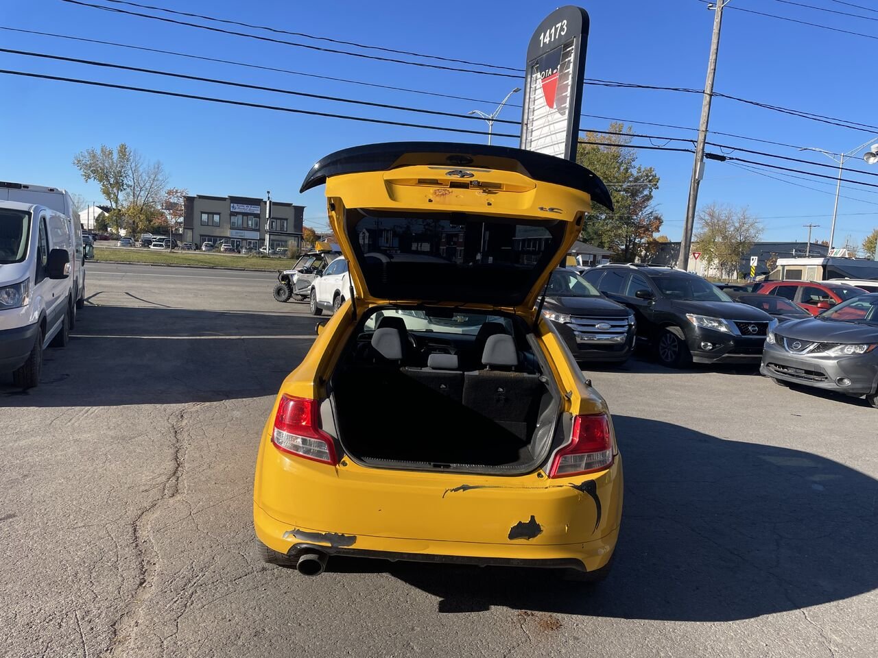 Scion tC 2012 Jaune Longueuil, - photo #13