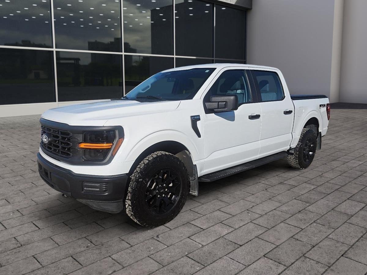 Ford F-150 63400A | XL cabine SuperCrew 4RM caisse de 5,5 pi 2025 Blanc Val-d'Or - photo #0