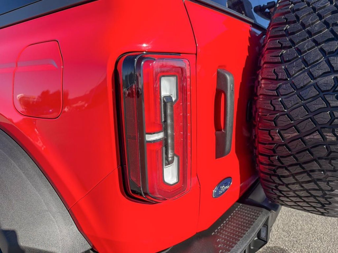 Ford Bronco 1FMDE9AP0RLA70379 2024 Rouge Mirabel - photo #13