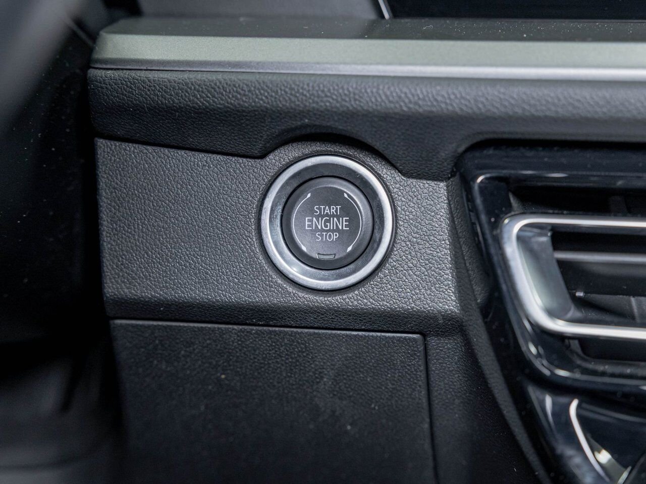 Chevrolet Traverse LT SPORT AWD 7 PLACES *CAM 360* GR REMORQ *CARPLAY 2024 Gris Saint-Jérôme - photo #22
