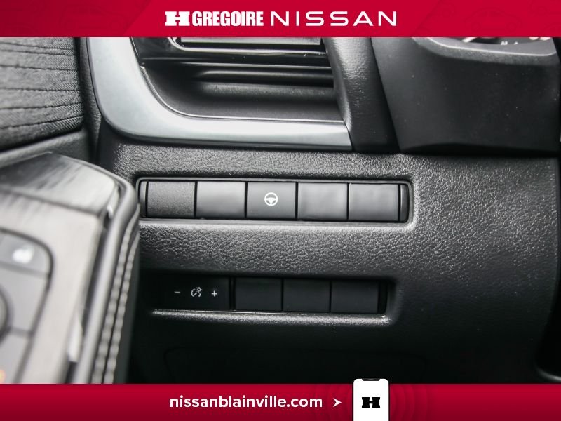 2021 Nissan Rogue White Laval - photo #24