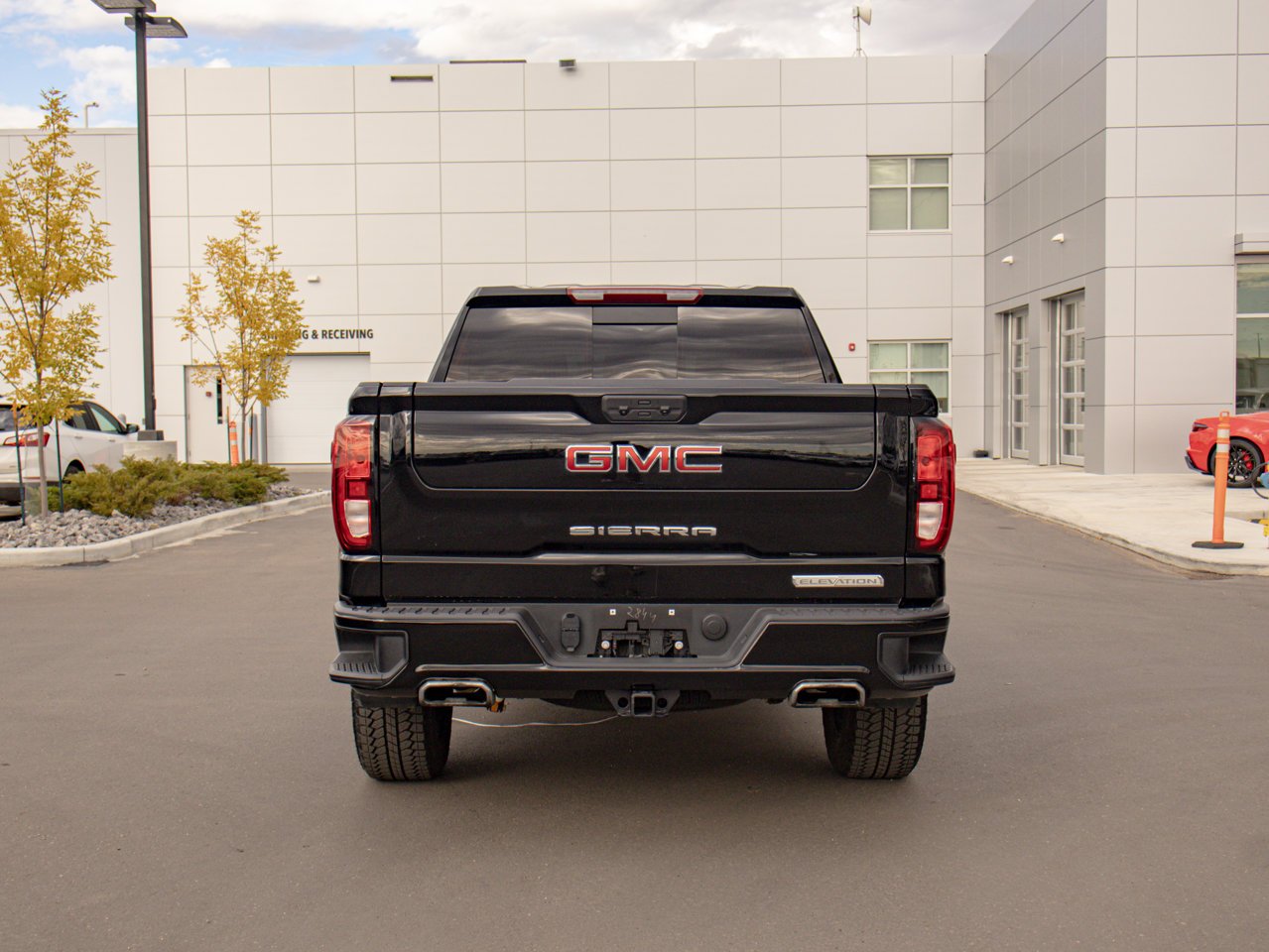 2025 GMC Sierra 1500 4WD Crew Cab 147 Elevation Black Sherwood Park - photo #8