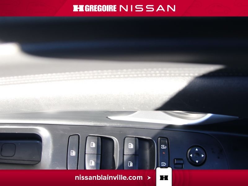 2025 Hyundai Elantra Grey Laval - photo #20