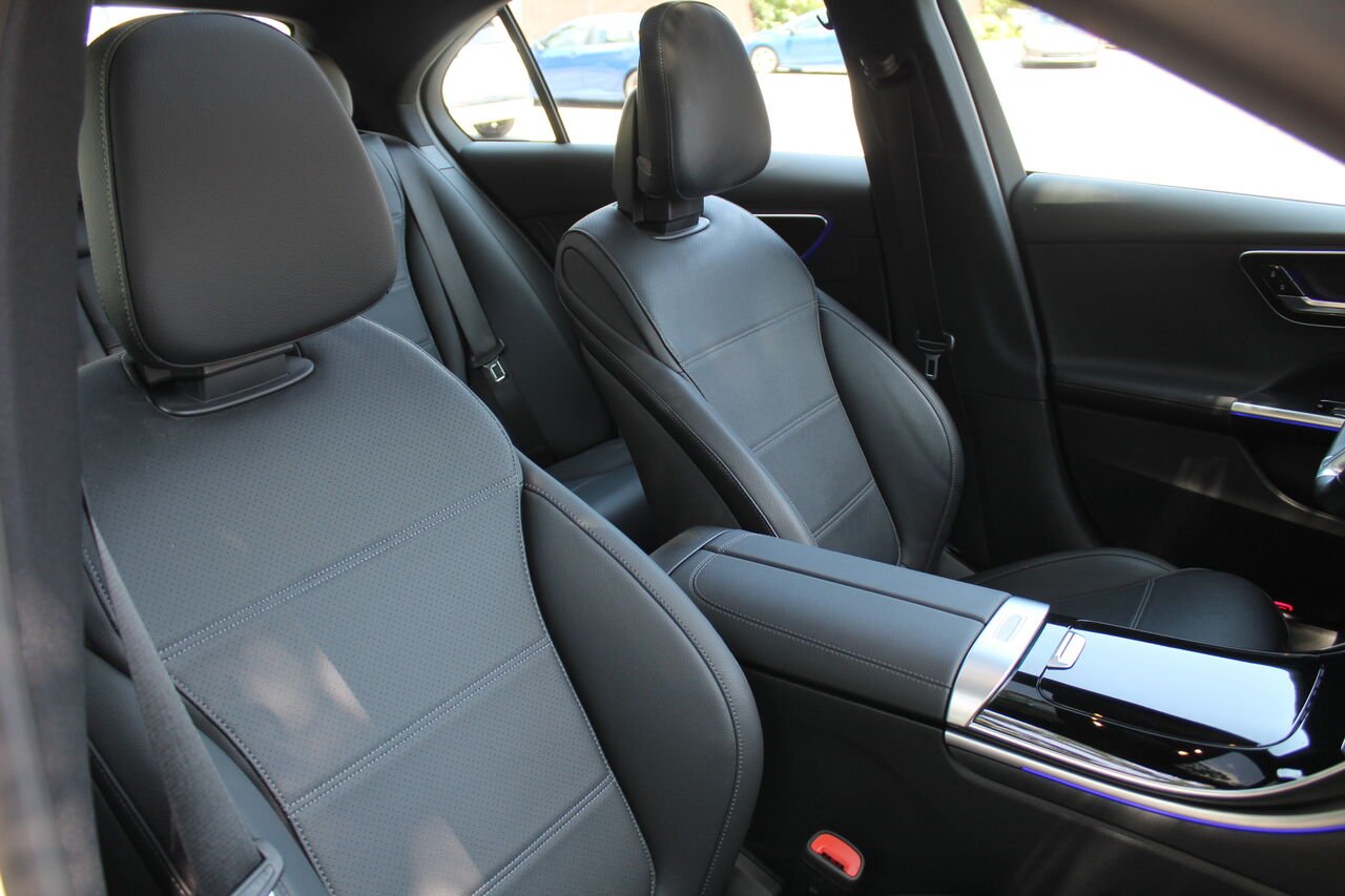 Mercedes-Benz Classe-C VIN: W1KAF4HB8NR047821 2022 Blanc Sainte-Rose - photo #8