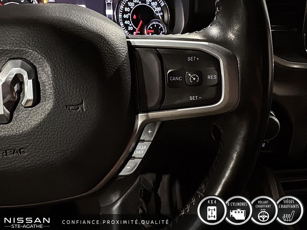2020 Ram 1500 BIG HORN QUAD CAB 4X4 | V8 HEMI ETORQUE | APPLE CARPLAY | ATTELAGE DE REMORQUAGE White Saint-Jérôme - photo #18