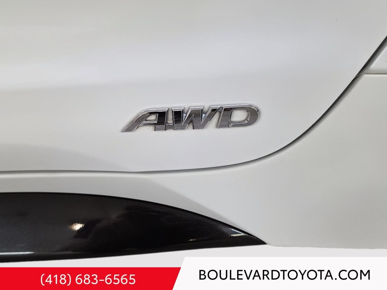 Toyota Corolla Hybride 100561A-114 | SE, AWD 2023 Blanc Québec - photo #5