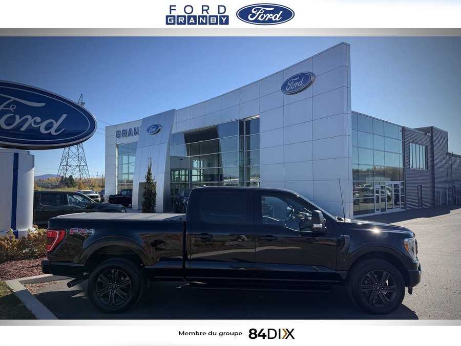 Ford F-150 XLT cabine SuperCrew 4RM caisse de 6,5 pi 2022 Noir