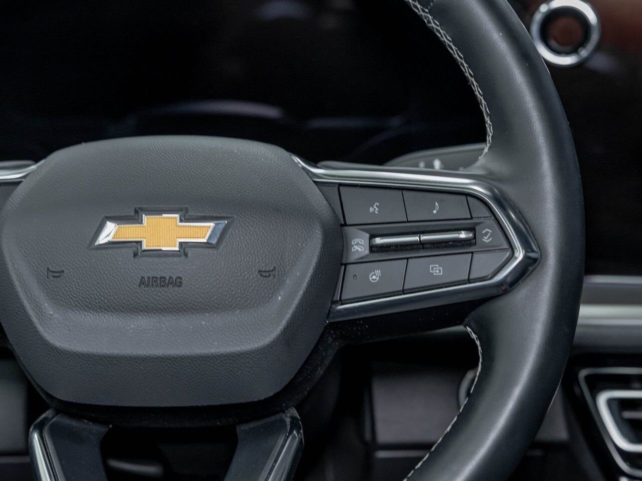 Chevrolet Traverse LT AWD *TOIT* SIÈGES CHAUFF REG ADAPT CARPLAY WIFI 2026 Gris Saint-Jérôme - photo #16