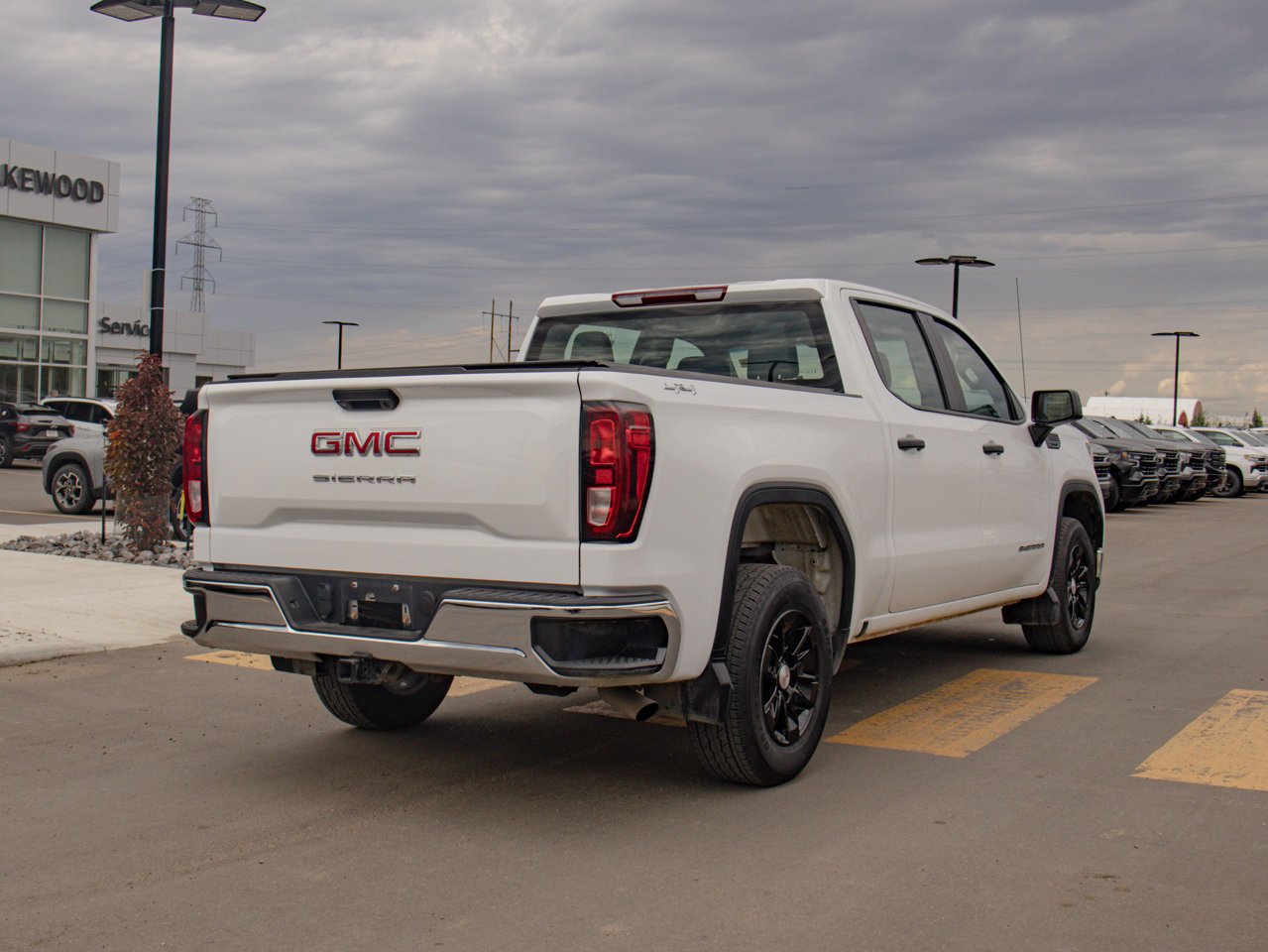2023 GMC Sierra 1500 4WD Crew Cab 147 Pro White Sherwood Park - photo #9