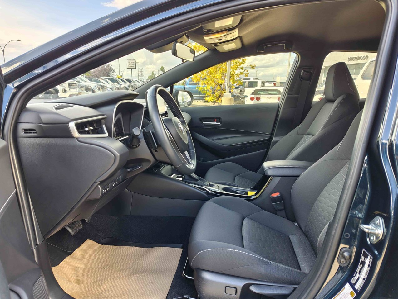 2022 Toyota Corolla Hatchback CVT | Heated Seats/Steering Wheel Blue Sherwood Park - photo #7