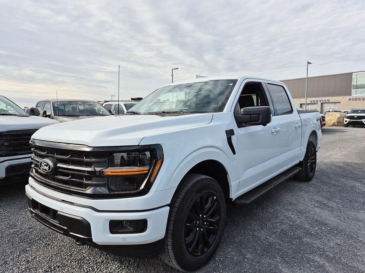 Ford F-150 2F351 | XLT 2026 Blanc Oxford Saint-Jérôme - photo #0