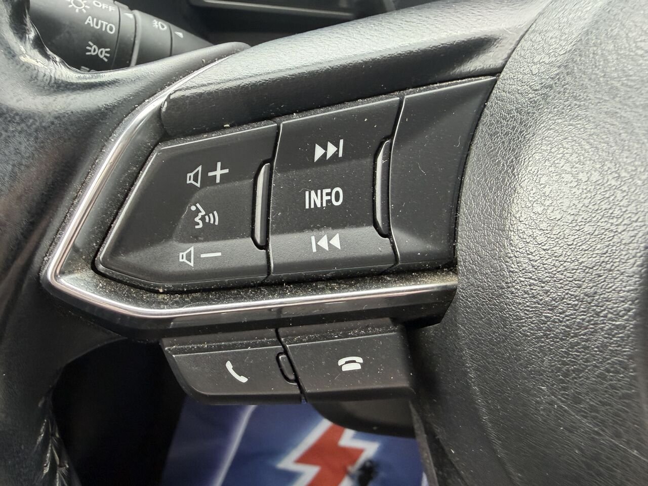 2017 Mazda Mazda3 Blue Ste-Marie - photo #14