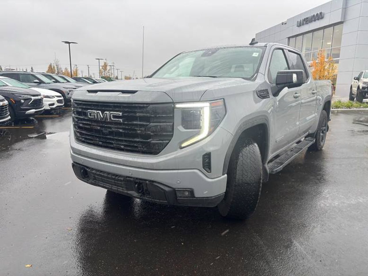 2024 GMC Sierra 1500 4WD Crew Cab 147 Elevation Grey Sherwood Park - photo #2