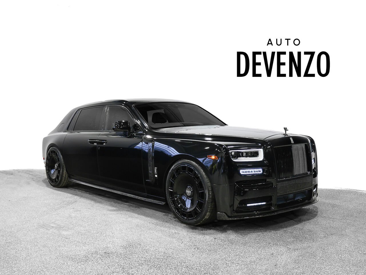 Rolls-Royce Phantom 2023 Noir Saint-Eustache - photo #1
