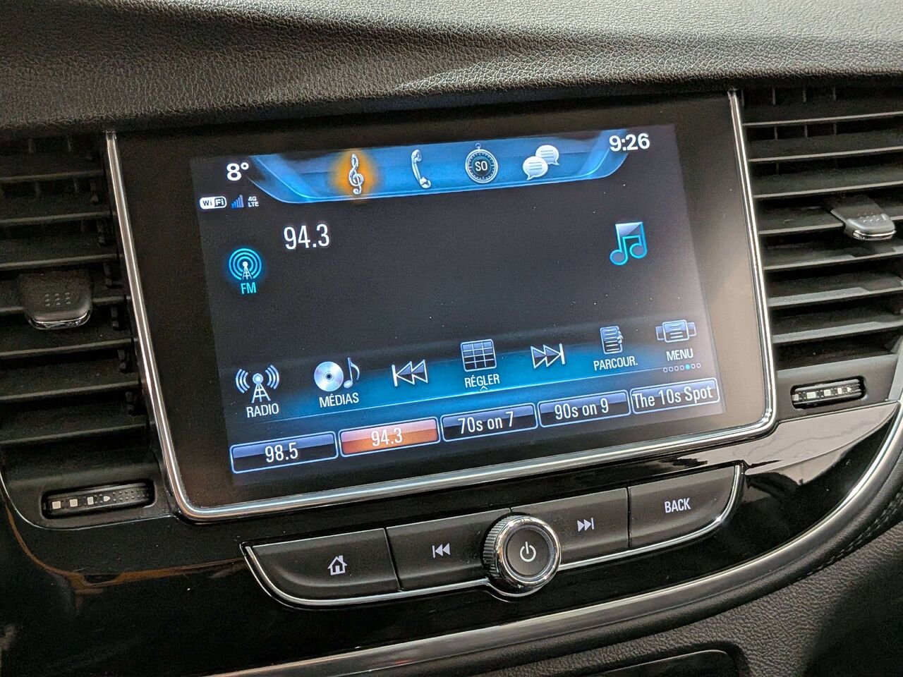 2018 Buick Encore FWD 4dr Essence White Val-David - photo #21