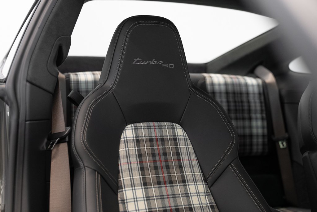 2025 Porsche 911 Turbo 50 Years Coupe Green Kirkland - photo #17