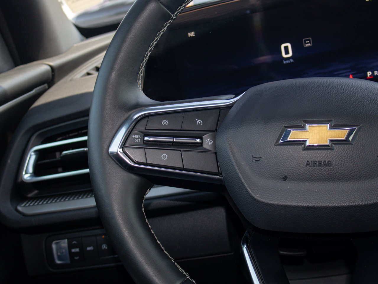 2026 Chevrolet Traverse AWD 4dr LT Black Sherwood Park - photo #21