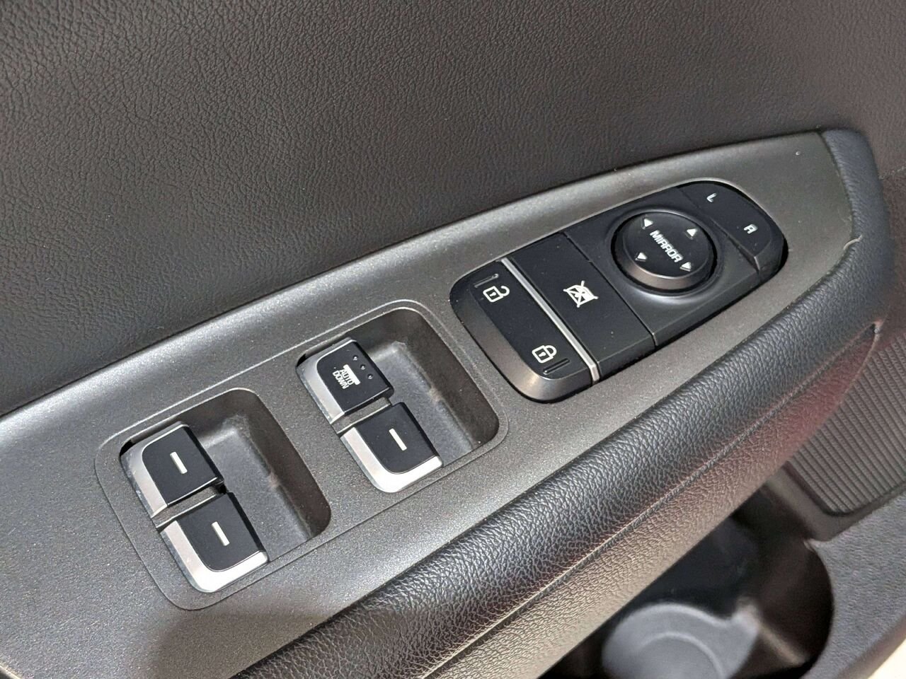 2018 Kia Optima LX Auto Red Val-David - photo #26