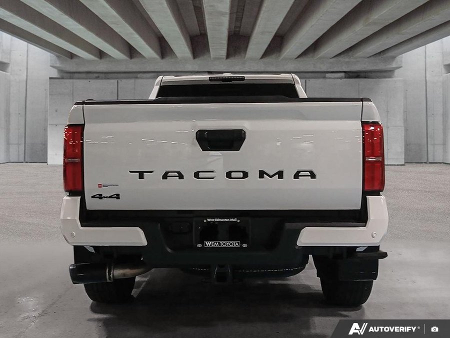 2025 Toyota Tacoma 4x4 Double Cab Auto White
