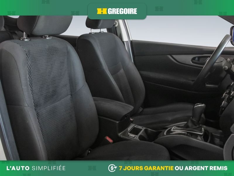 2019 Nissan Qashqai White Blainville - photo #27