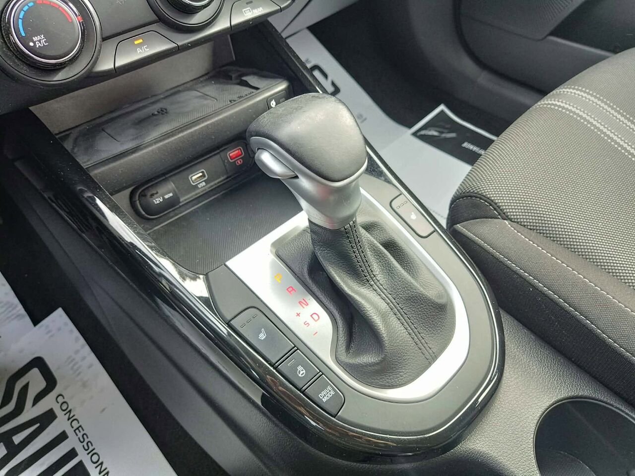 Kia Forte 2023 Gris Lac Mégantic - photo #11