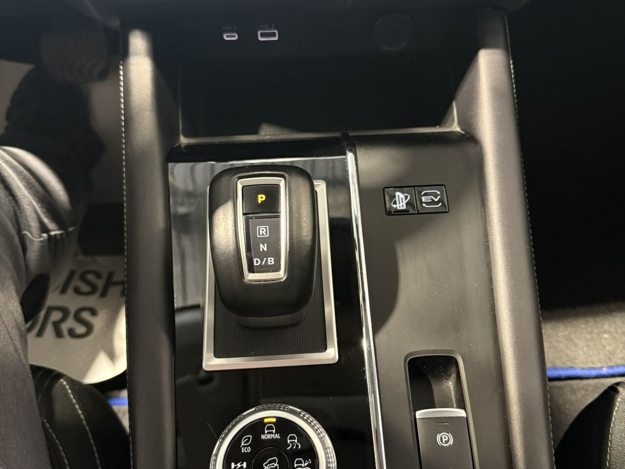 Mitsubishi Outlander PHEV ES S-AWC 2024 Gris Rouyn-Noranda - photo #7