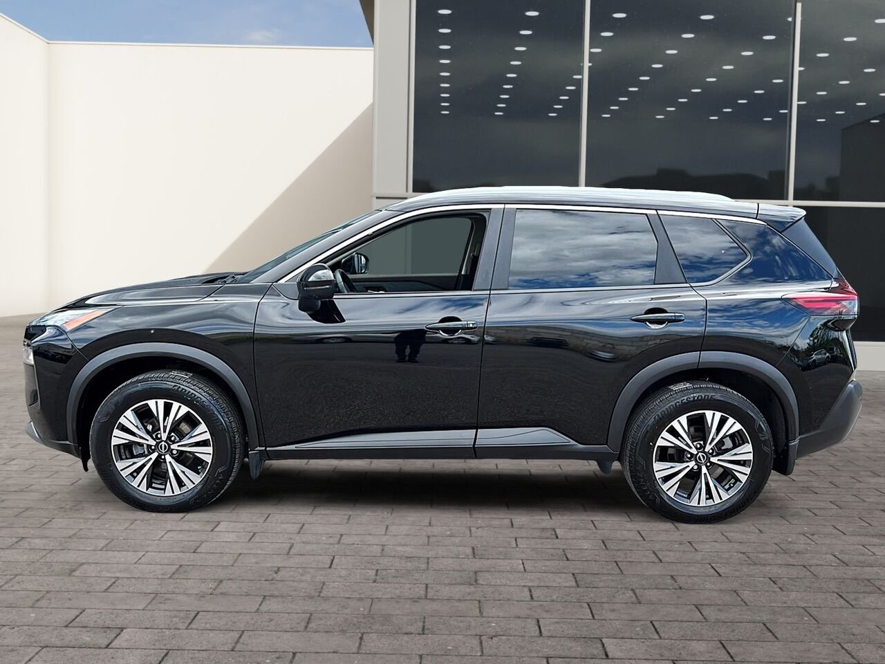 Nissan Rogue SV TOIT OUVRANT 2023 Noir Québec - photo #4