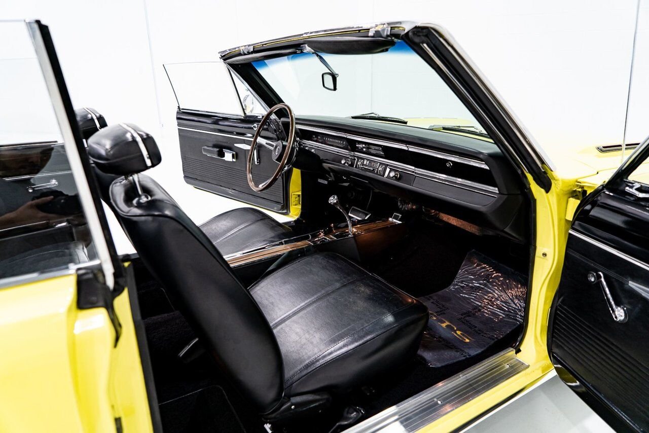 Dodge Dart *PRIX EN USD* GTS Conv Matching #s 340 cu in With Original Built Sheet 1968 Jaune Montréal - photo #95