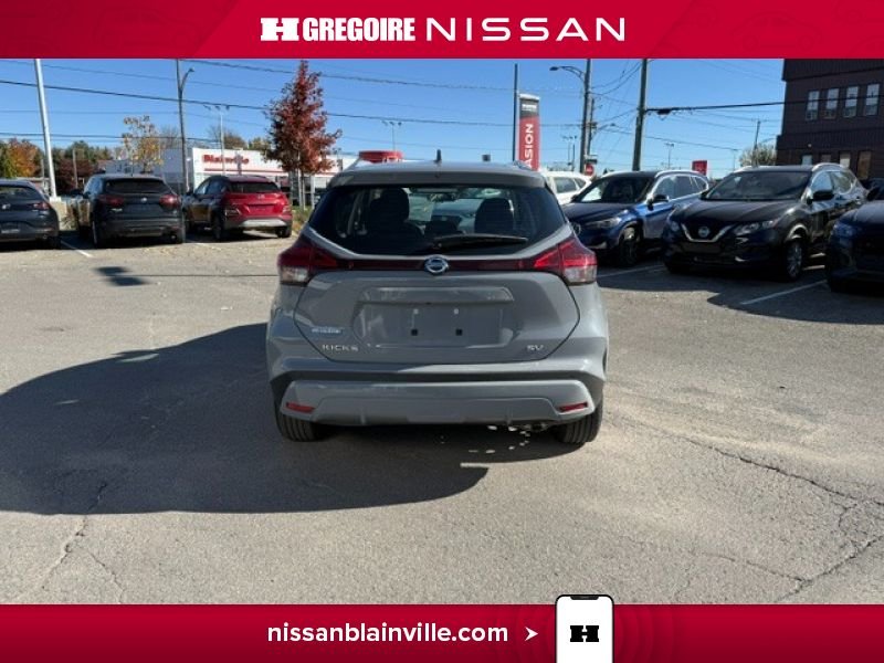 2021 Nissan Kicks Silver Laval - photo #13
