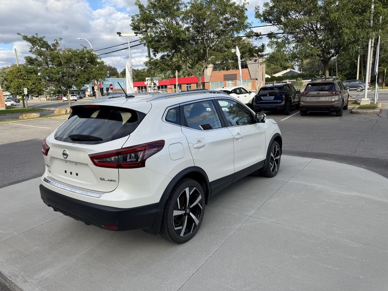Nissan Qashqai SL PLATINUM 2023 Blanc Châteauguay - photo #4