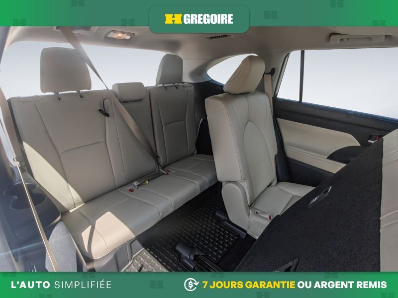 2024 Toyota Highlander White Saint-Eustache - photo #24