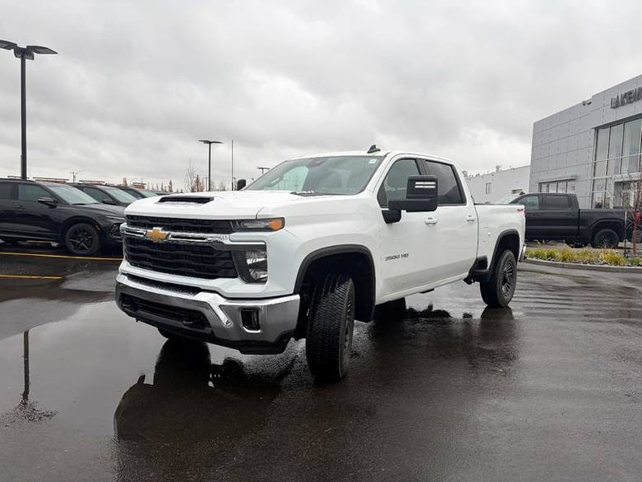 2024 Chevrolet Silverado 3500HD LT 6.6L | 18in Armed Off-Road Wheels White