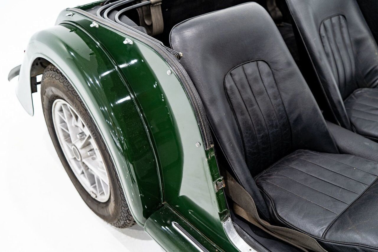 Morgan Plus 8 Unrestored with only 7137km (4435miles) | PRIX EN USD 1970 Vert Montréal - photo #81
