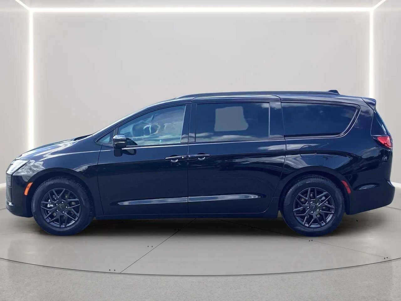 CHRYSLER PACIFICA 2027 Noir Gatineau - photo #1