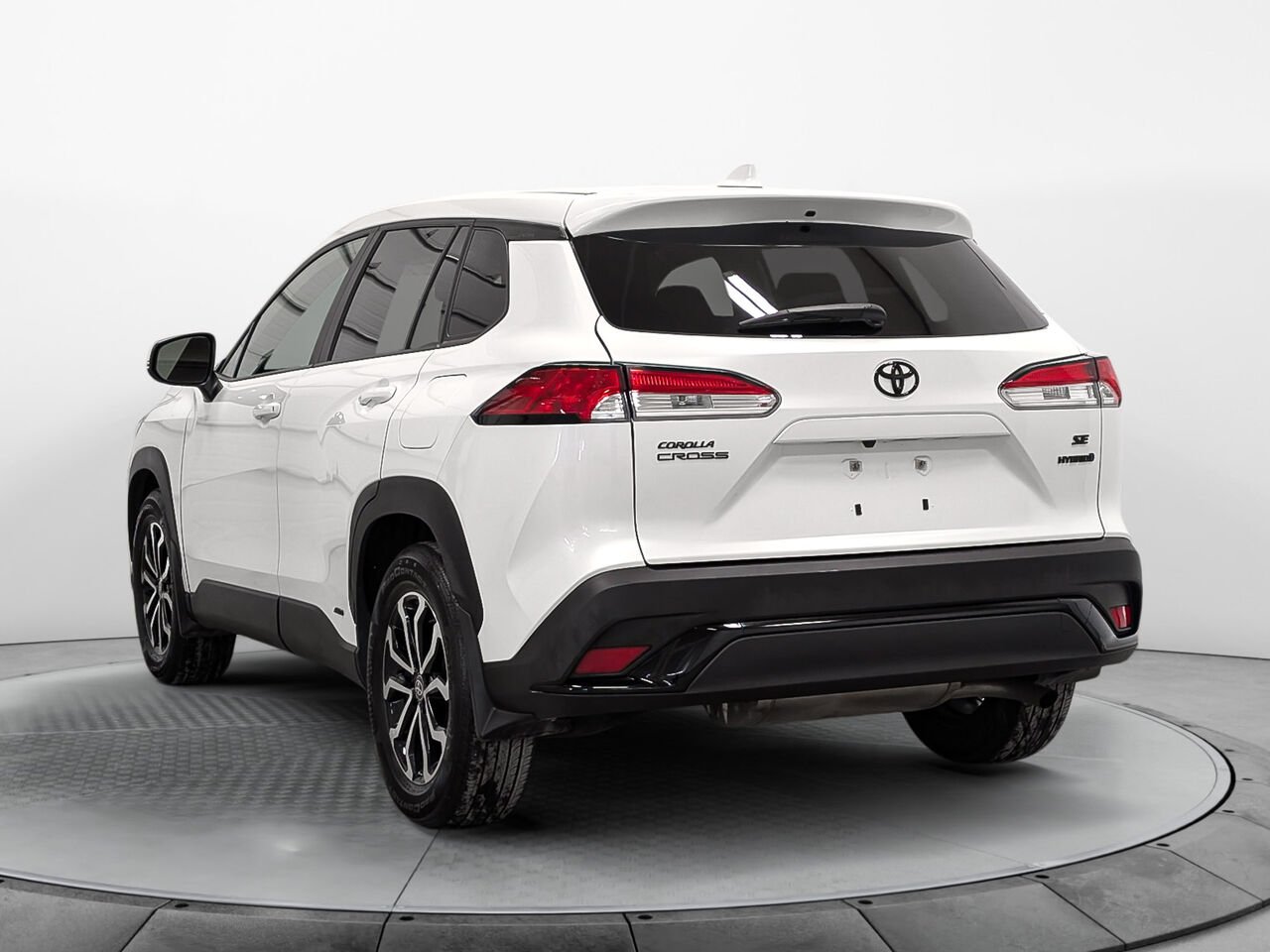 Toyota Corolla Cross AWD AWD Hybrid SE Sièges Chauffants 2023 Blanc Sherbrooke - photo #4
