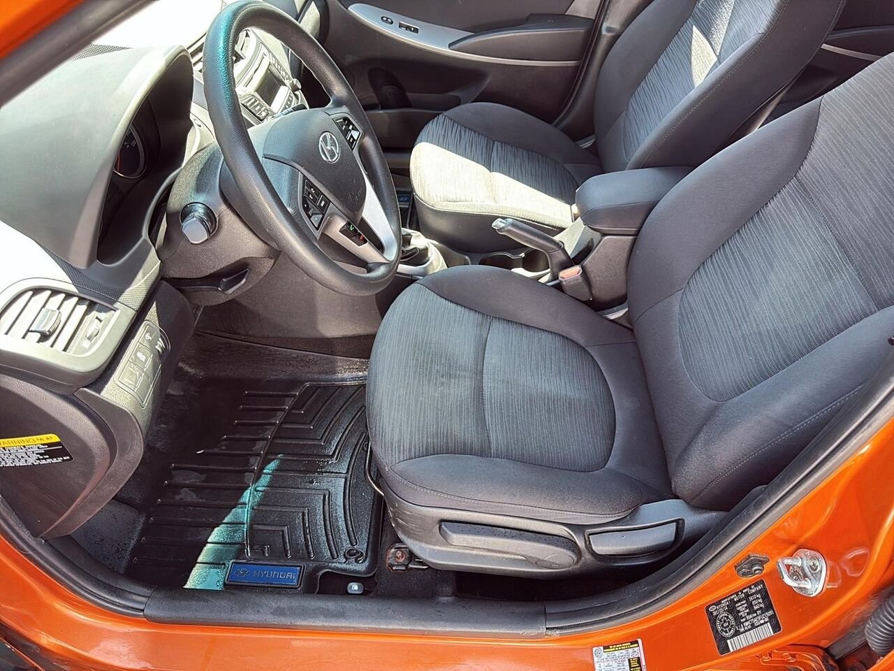 2015 HYUNDAI ACCENT GL Orange Saint-Hyacinthe - photo #8