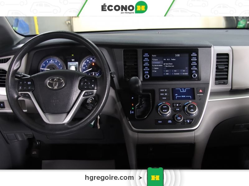 2020 Toyota Sienna White Blainville - photo #19