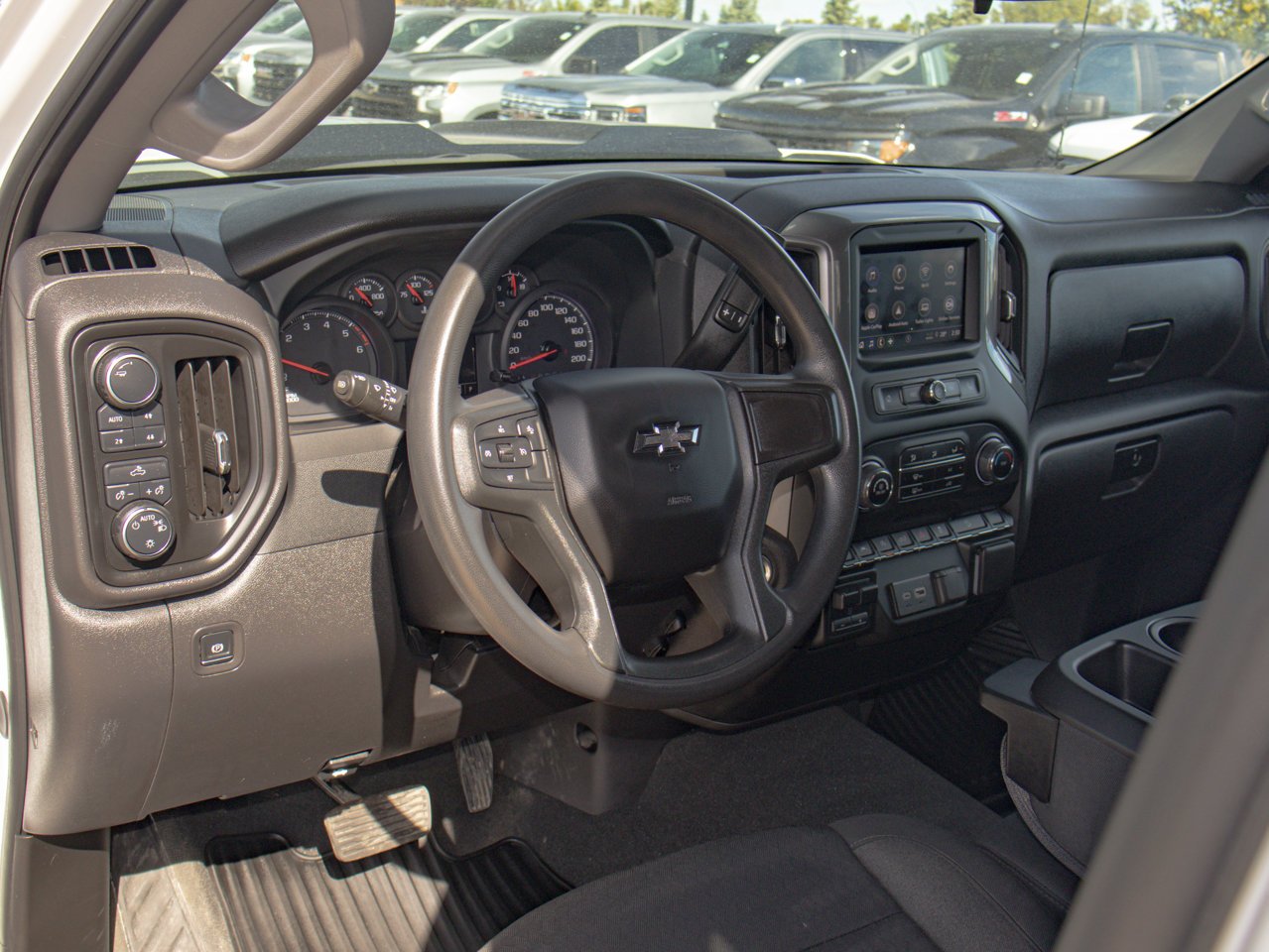 2024 Chevrolet Silverado 1500 4WD Crew Cab 147 Custom Trail Boss White Sherwood Park - photo #20