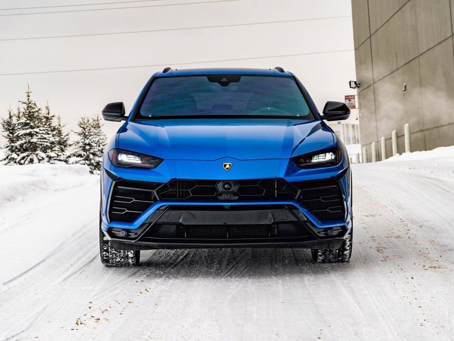 2022 Lamborghini Urus 2022 Blue