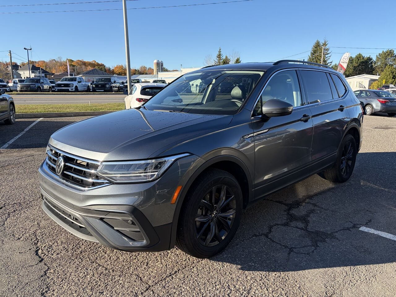 2024 Volkswagen Tiguan Comfortline 4MOTION Grey Montmagny - photo #2